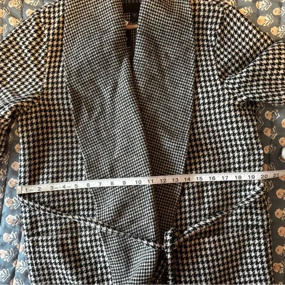 🤍 Bernardo Houndstooth Longline Coat – NWT, Size M 🖤 - Picture 9 of 9